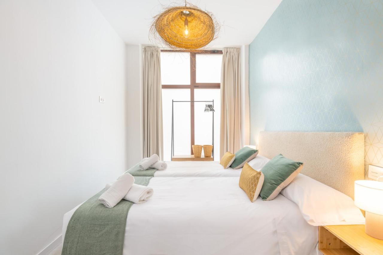 Apartamentos Luna Suites Palacio Dorita גרנדה מראה חיצוני תמונה
