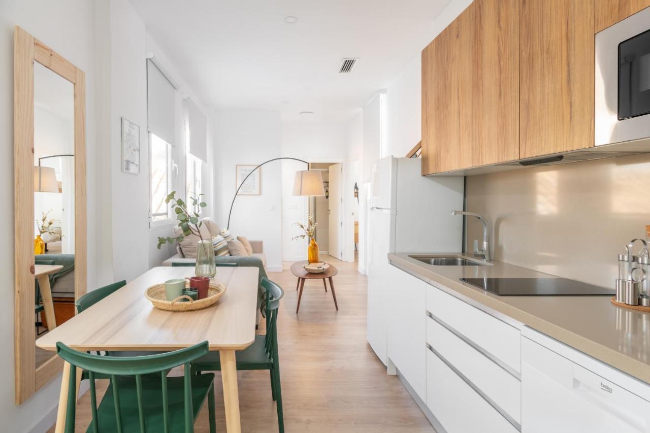 Apartamentos Luna Suites Palacio Dorita גרנדה מראה חיצוני תמונה