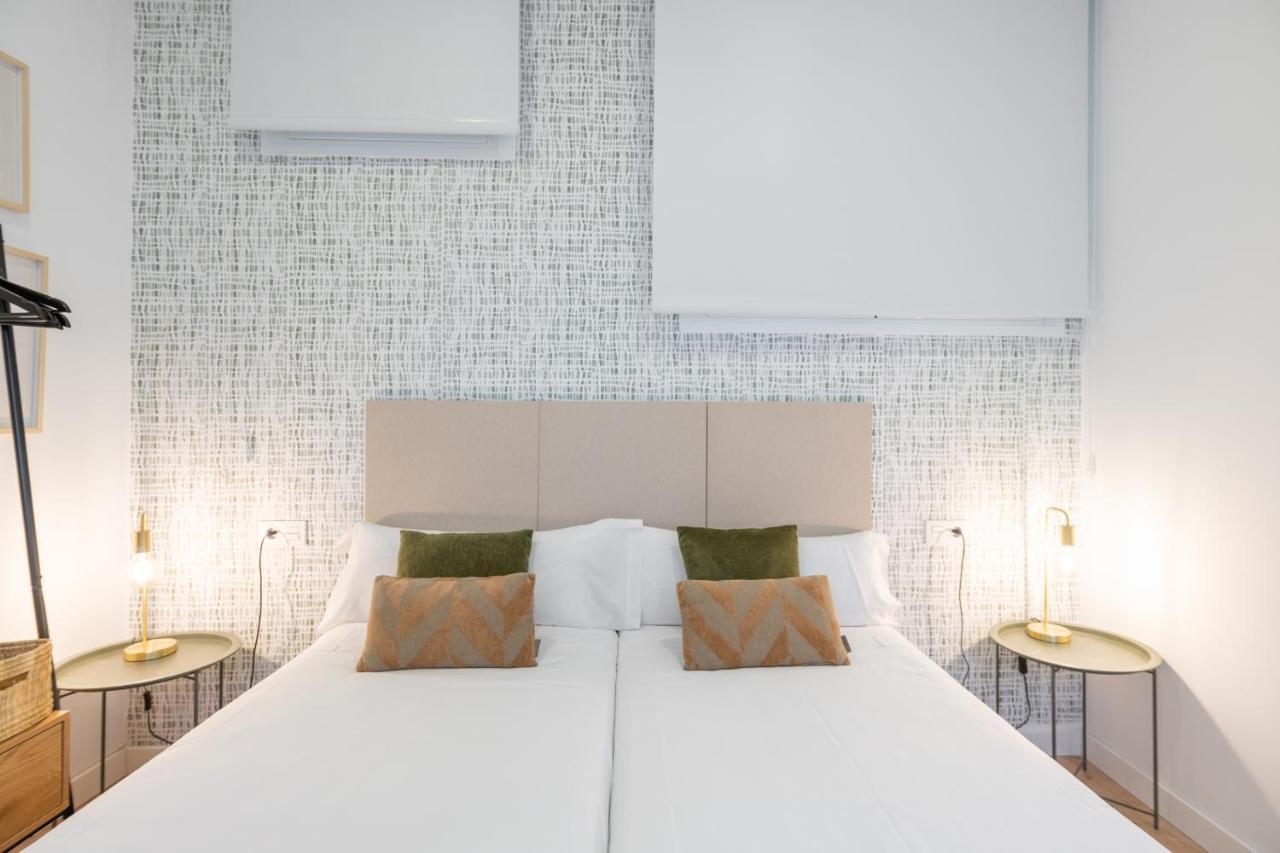 Apartamentos Luna Suites Palacio Dorita גרנדה מראה חיצוני תמונה
